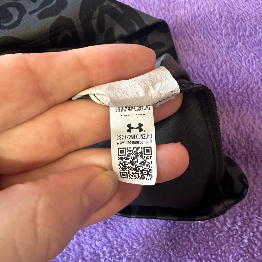 Under Armour Women's Black and Dark Gray Animal Print Short Sleeve Tee - Picture 6 of 8